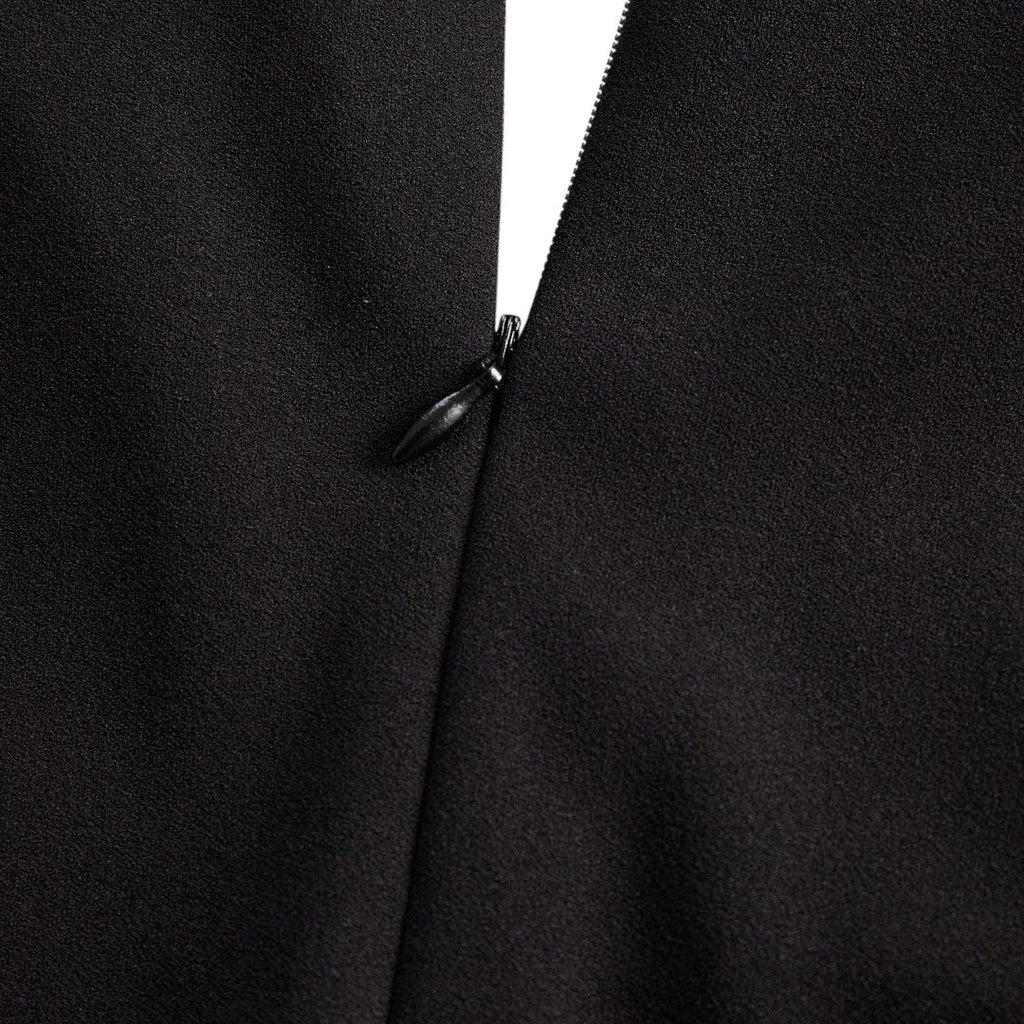 Marina | Vestido negro refinado con cinturón y cuello mandarín