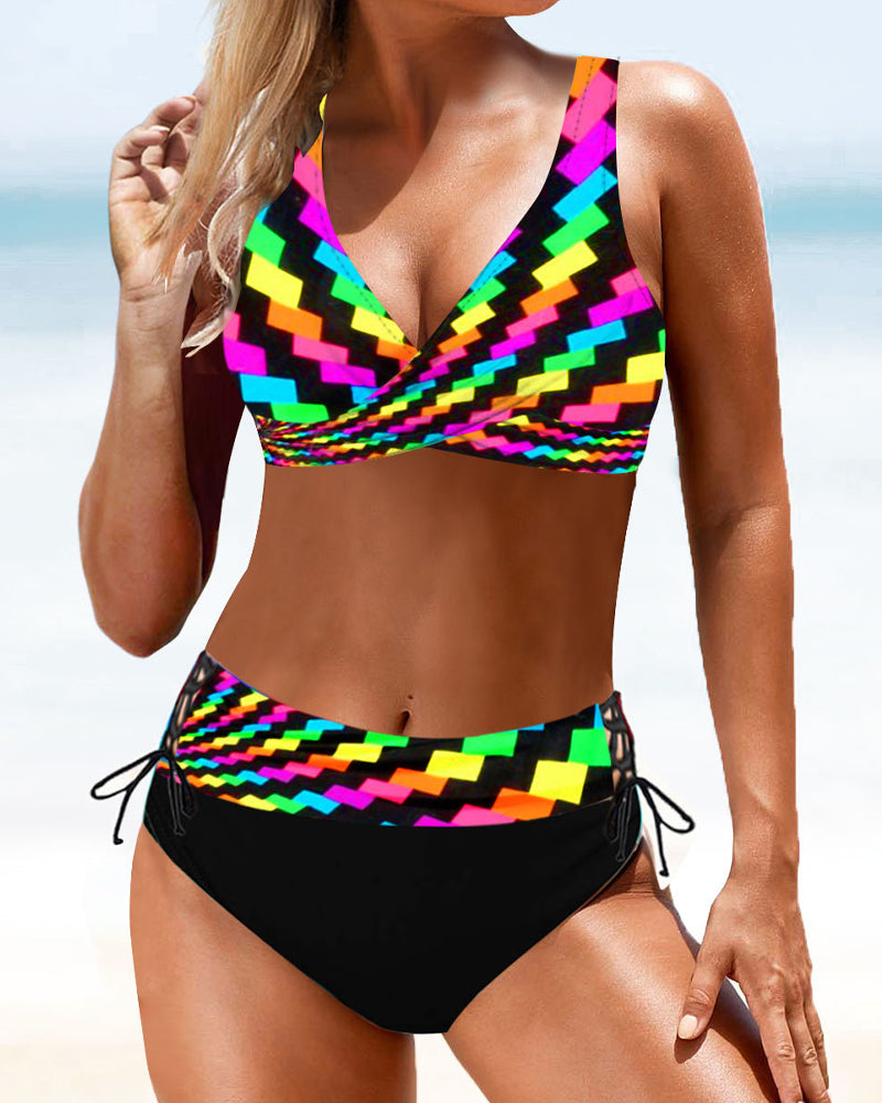 Eva – Bikini colorido y alegre