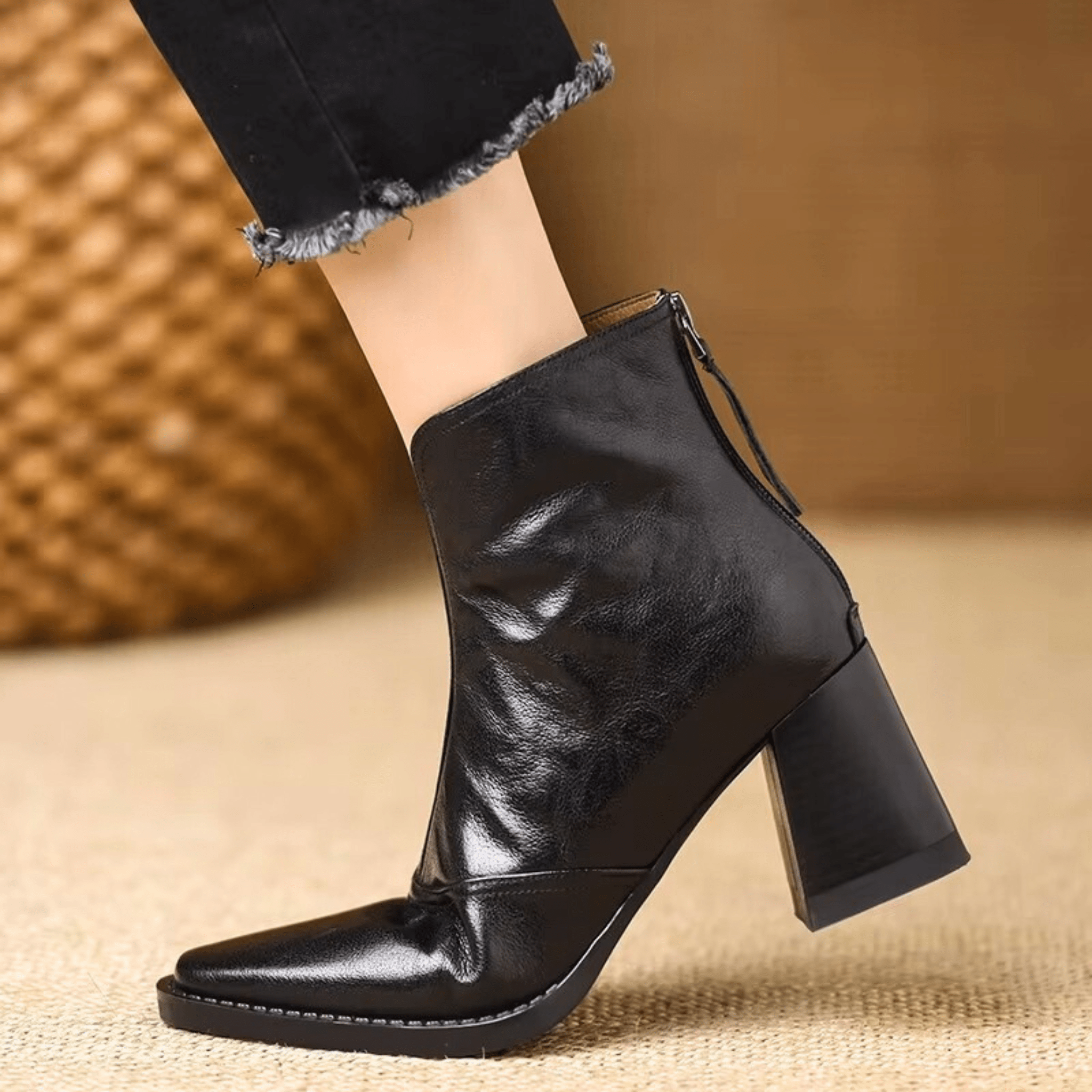Claudia | Botines de Lujo con Tacón Medio